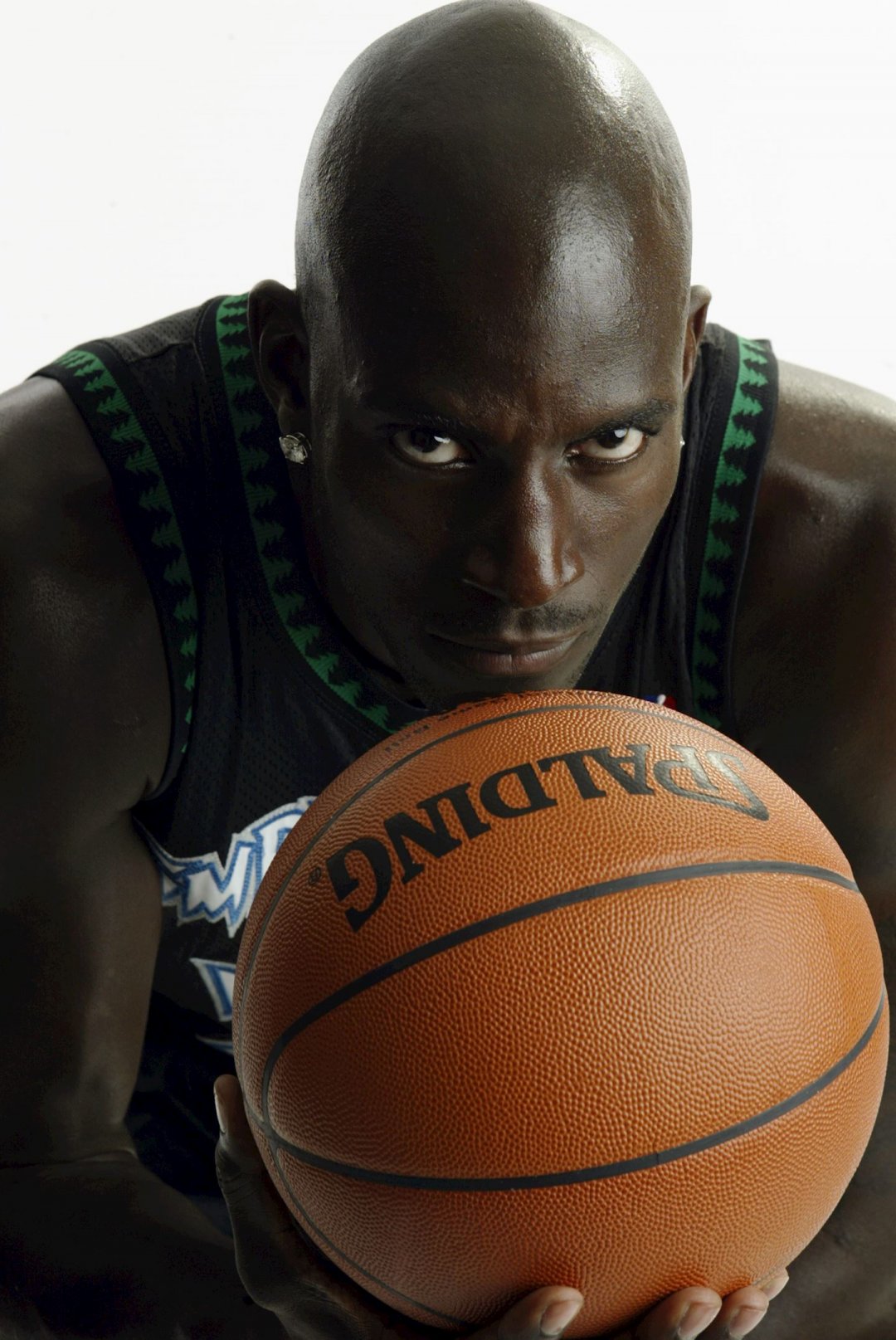 体育中超前瞻：主场保卫战 泰山队迎战海港队全力争胜